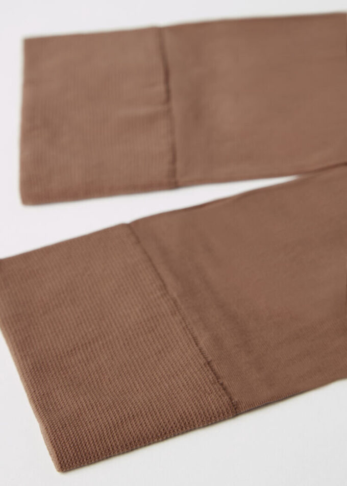 30 Denier halbtransparente Microfiber-Kniestrümpfe