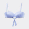 Bandeau-Bikini-Oberteil mit abgestufter Polsterung aus glänzendem Satin