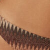 Bikini-Hose mit goldenen Chevron-Streifen