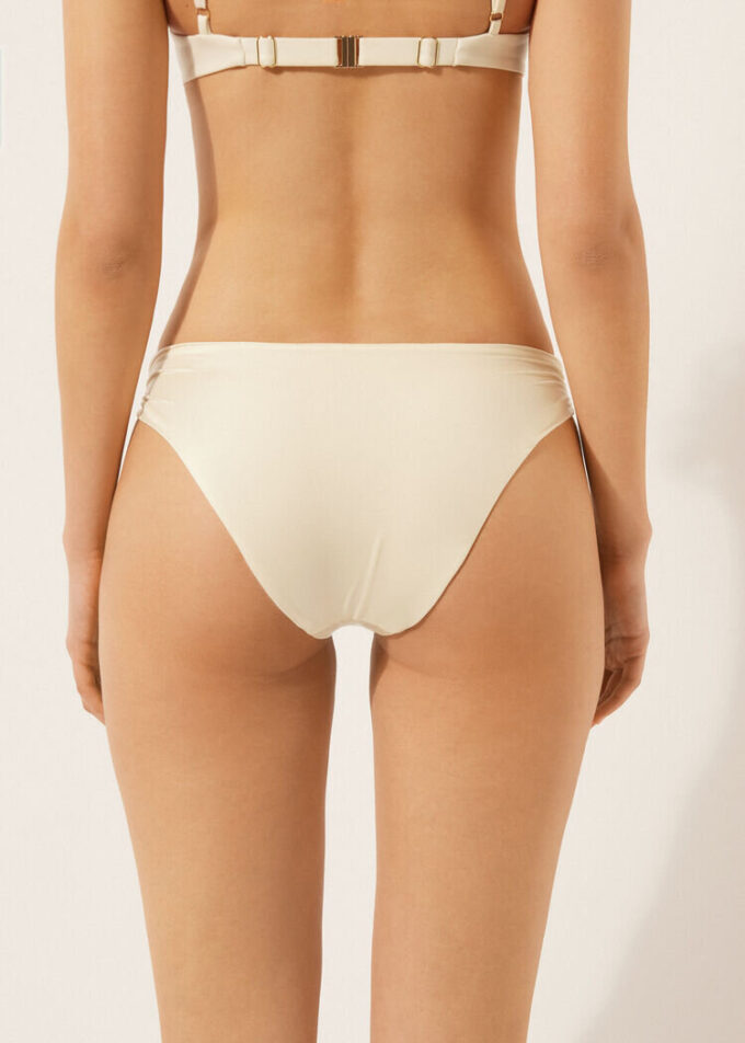 Bikini-Höschen aus glänzendem Satin