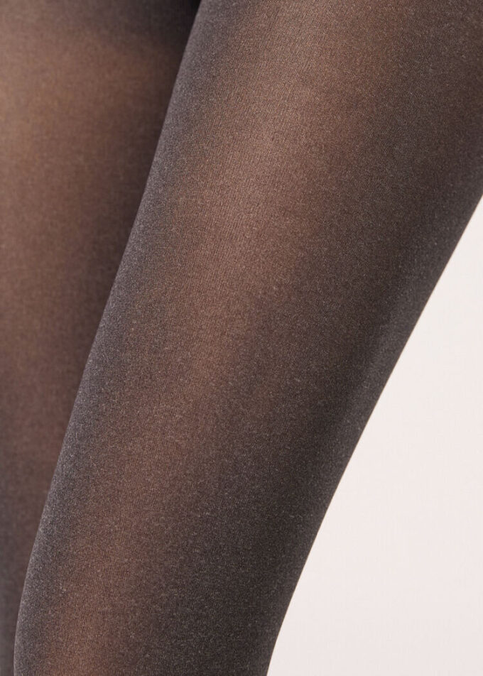 Blickdichte, matte, weiche und bequeme 50-Denier-Strumpfhose