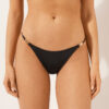 Brazilian-Bikinihosen in minimalistischer Passform
