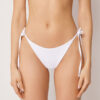 Brazilian-Bikinihosen mit Schnürung, Premium-Passform