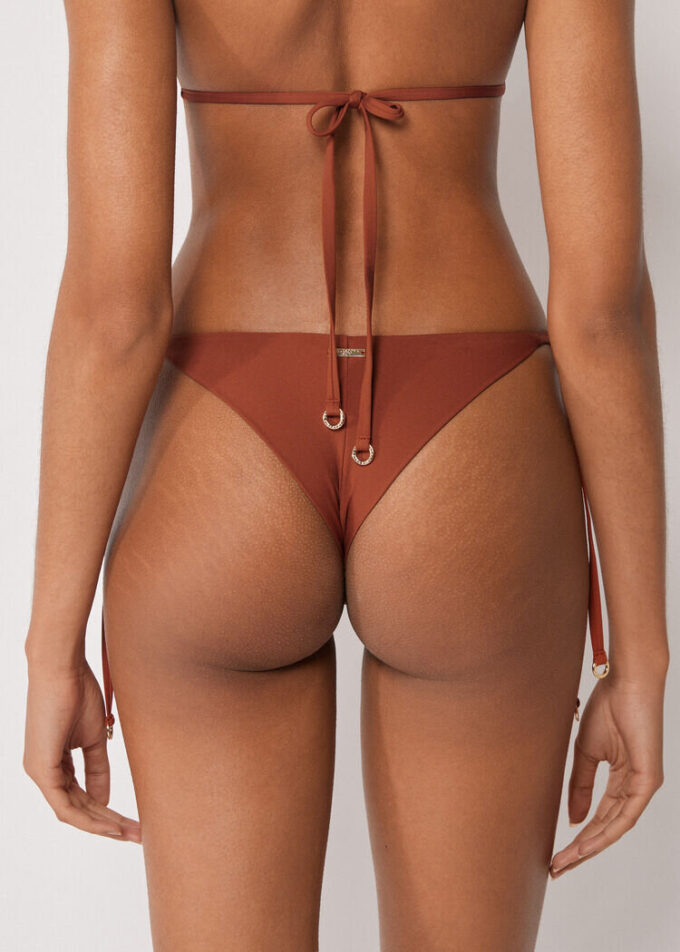 Brazilian-Bikinihosen mit Schnürung, Premium-Passform