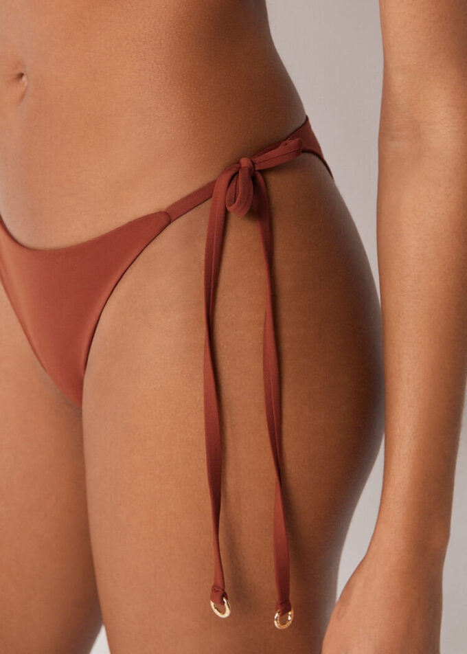 Brazilian-Bikinihosen mit Schnürung, Premium-Passform