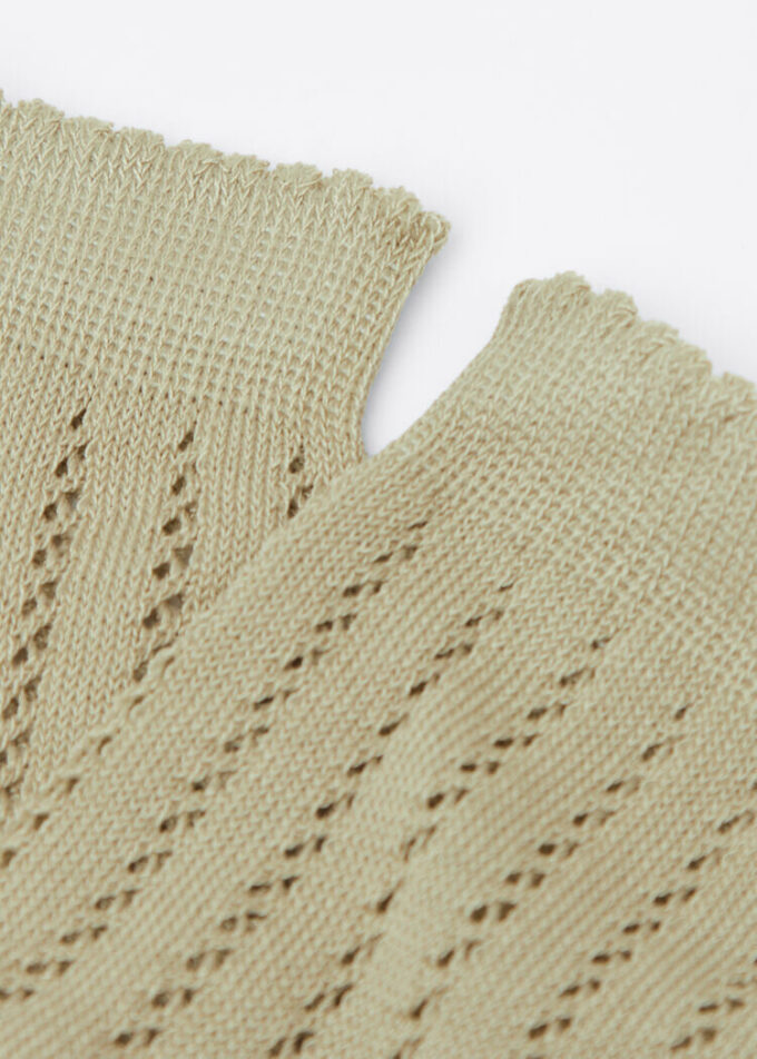 Durchbrochene Socken