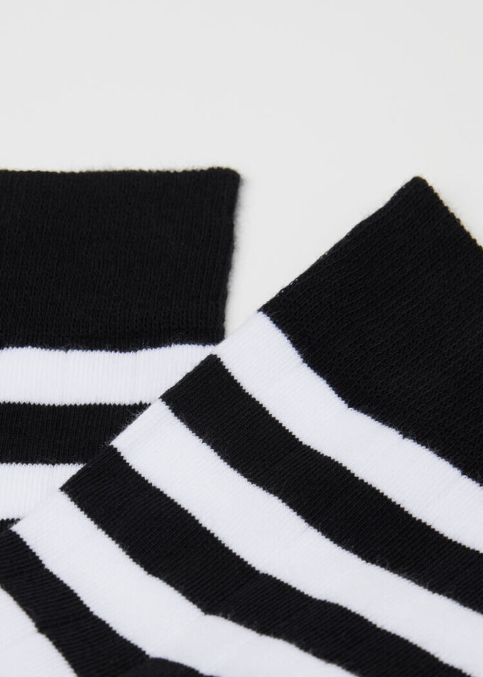 Gestreifte Socken