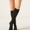 Hohe Socken aus Wolle und Baumwolle