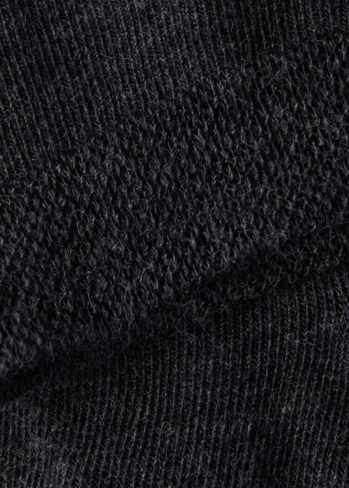 Kurze Socken mit verziertem Bündchen