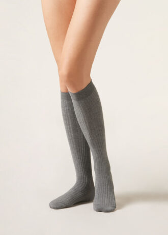 Lange gerippte Kaschmirsocken