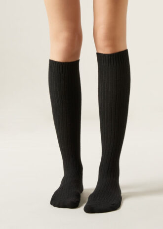 Lange gerippte Socken aus Wolle und Kaschmir