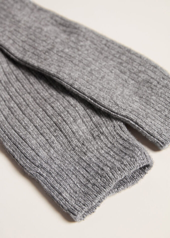 Lange gerippte Socken aus Wolle und Kaschmir