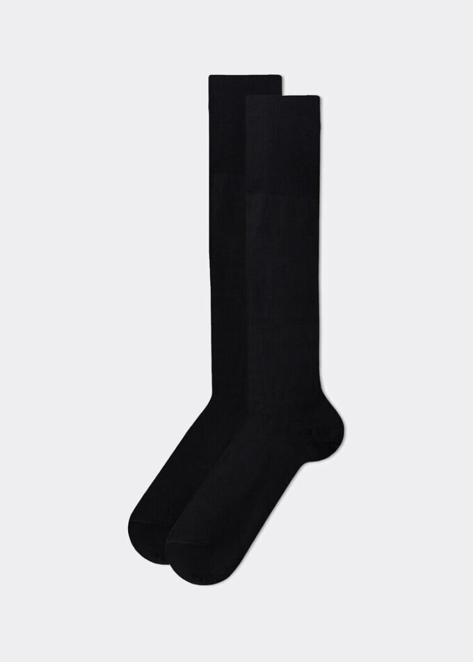 Lange Herrensocken aus Lisle-Garn