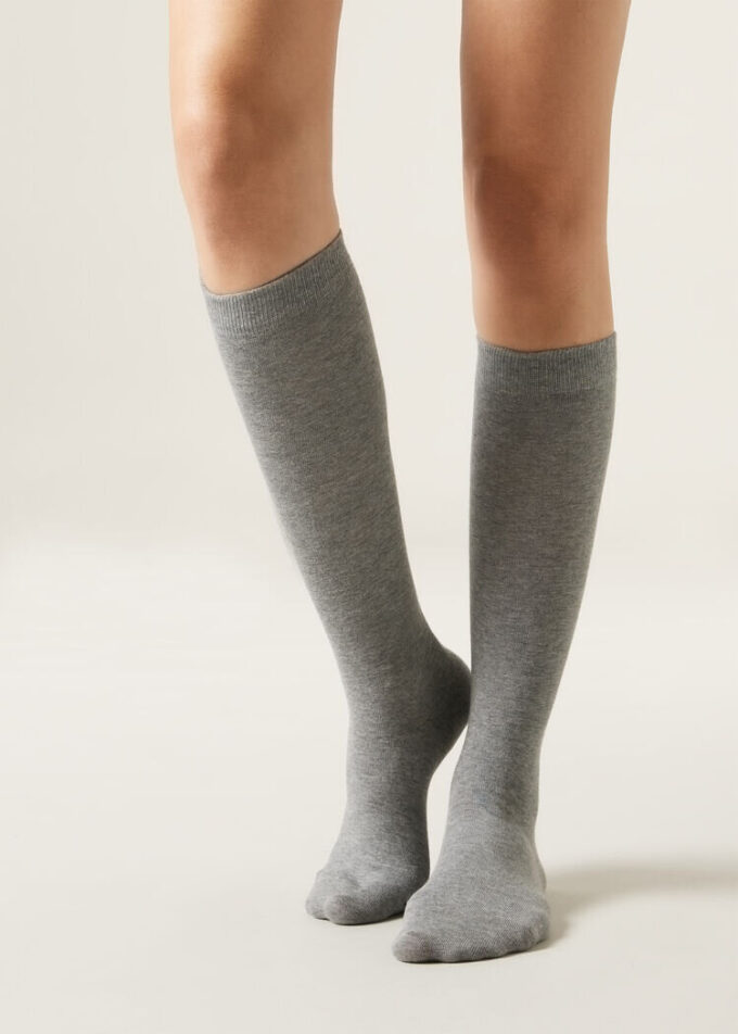 Lange Satin-Baumwollsocken