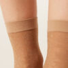 Socken mit Blumenmuster