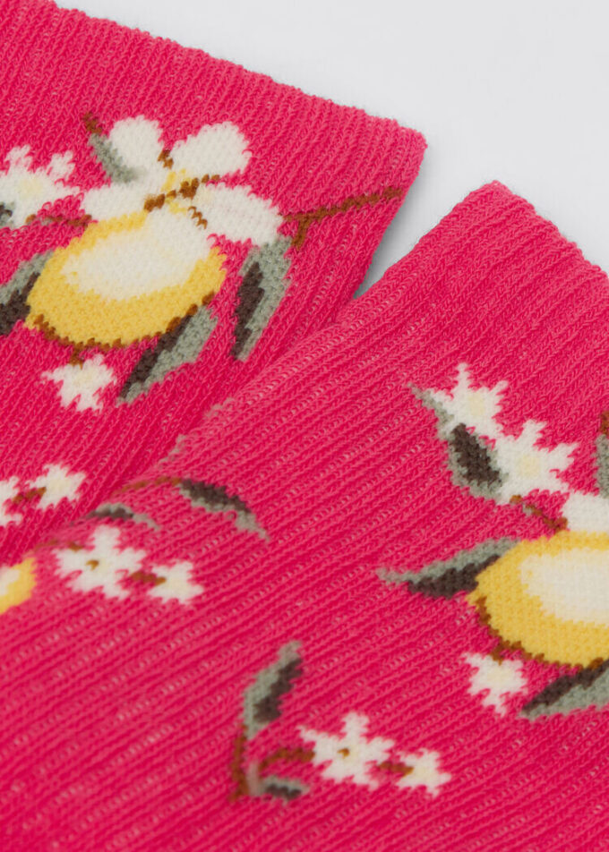 Socken mit Lebensmittelmotiven