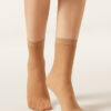 Socken mit vertikalem Rautenmuster