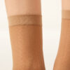 Socken mit vertikalem Rautenmuster