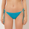 String-Bikinihose aus glänzendem Satin