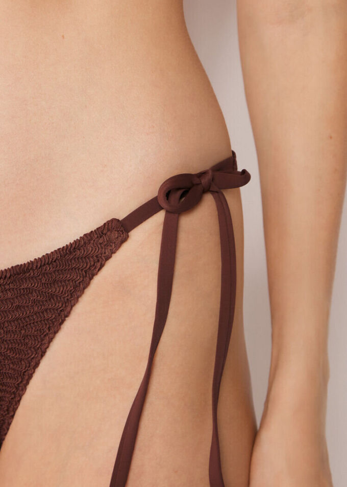 String-Bikinihose Crinkle Waves
