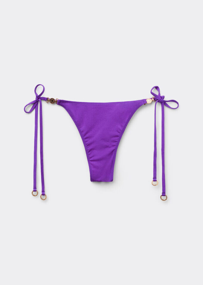 Tanga-Bikinihose in minimalistischem Schnitt Tanga-Bikinihose in minimalistischem Schnitt