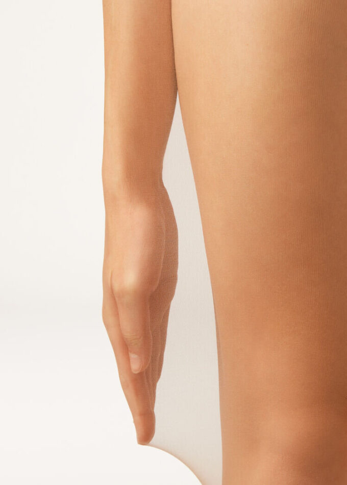 Transparente, matte Strumpfhose mit Make-up-Effekt, 15 Denier