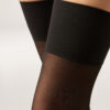 Transparente Overknee-Socken mit 30 Den