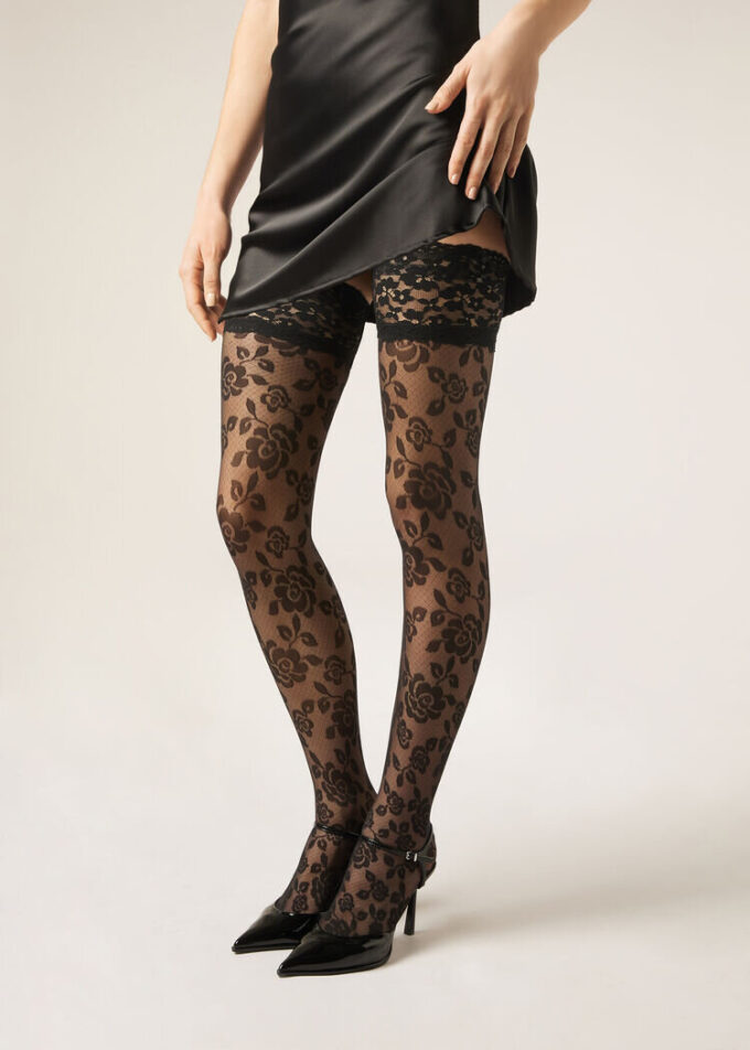 Transparente Overknee-Strümpfe mit Blumenmuster