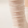 Transparente Socken mit Punktmuster