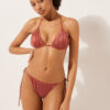 Triangel-Bikinioberteil mit herausnehmbaren Polstern aus glänzendem Satin